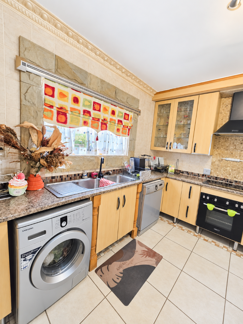 3 Bedroom Property for Sale in Flamwood North West